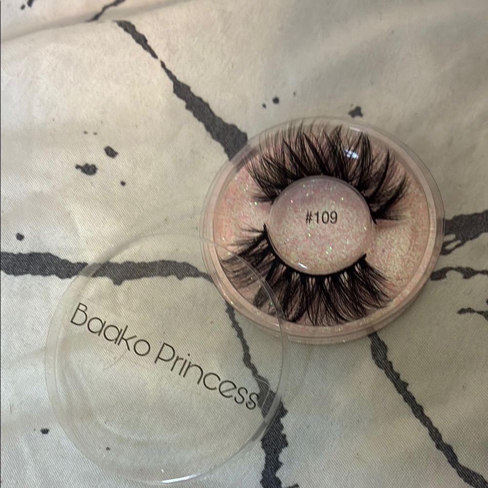 Baako Princess #109 Faux Eyelashes (3 pairs)